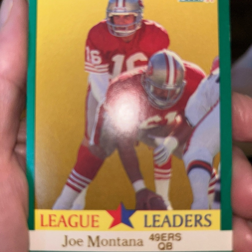 Vintage Fleer Football Cards. 8ct total